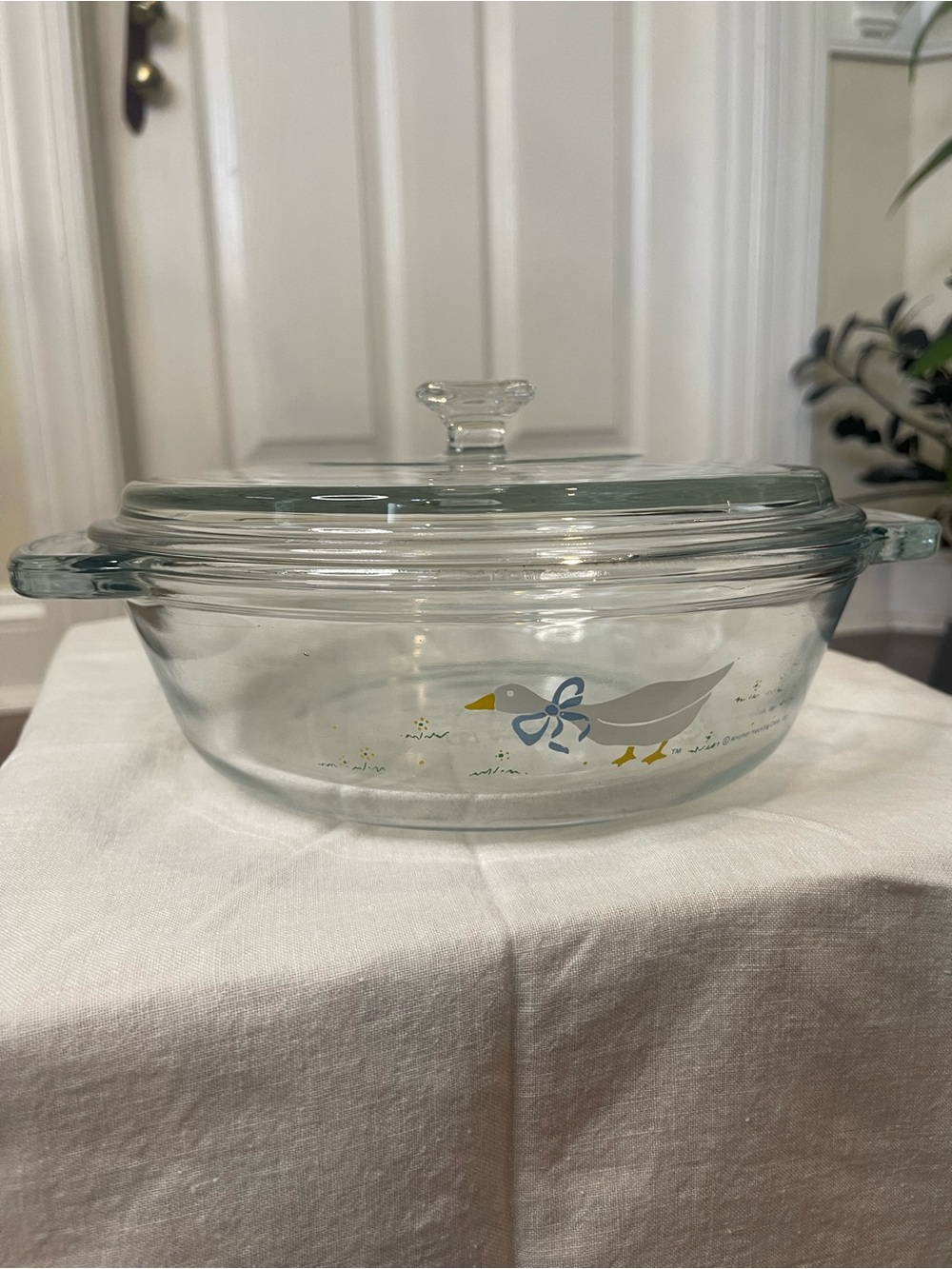 Anchor Hocking 1.5 Qt Casserole Dish Country Goose Blue Ribbon Vintage 1987